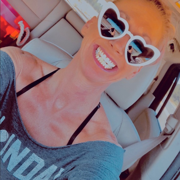 Meet your Posher, Jamee - Picture 2 of 2